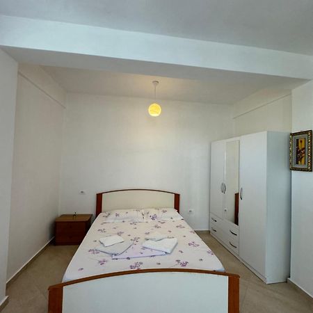Holiday Apartments Дуррес Екстер'єр фото