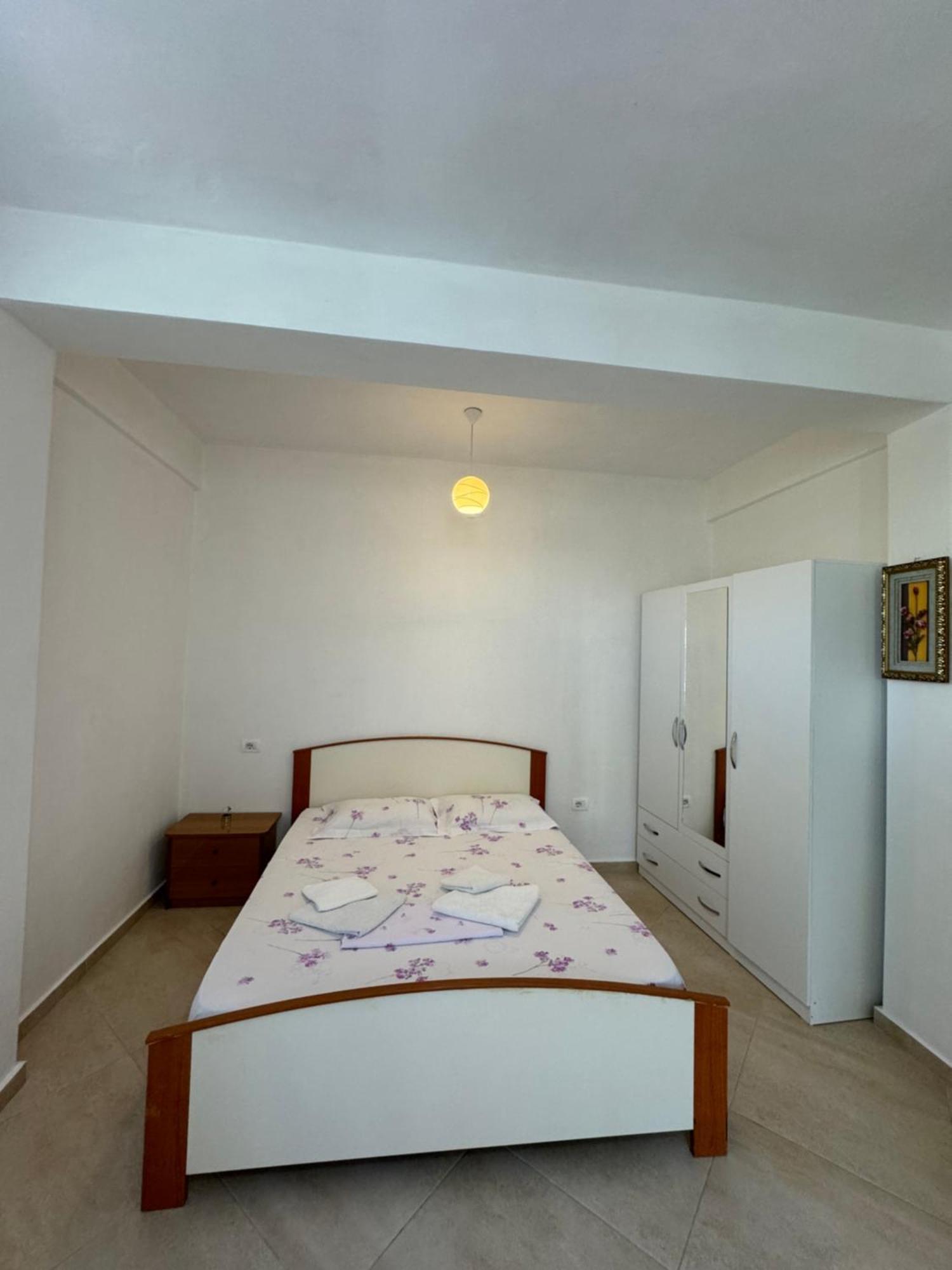 Holiday Apartments Дуррес Екстер'єр фото