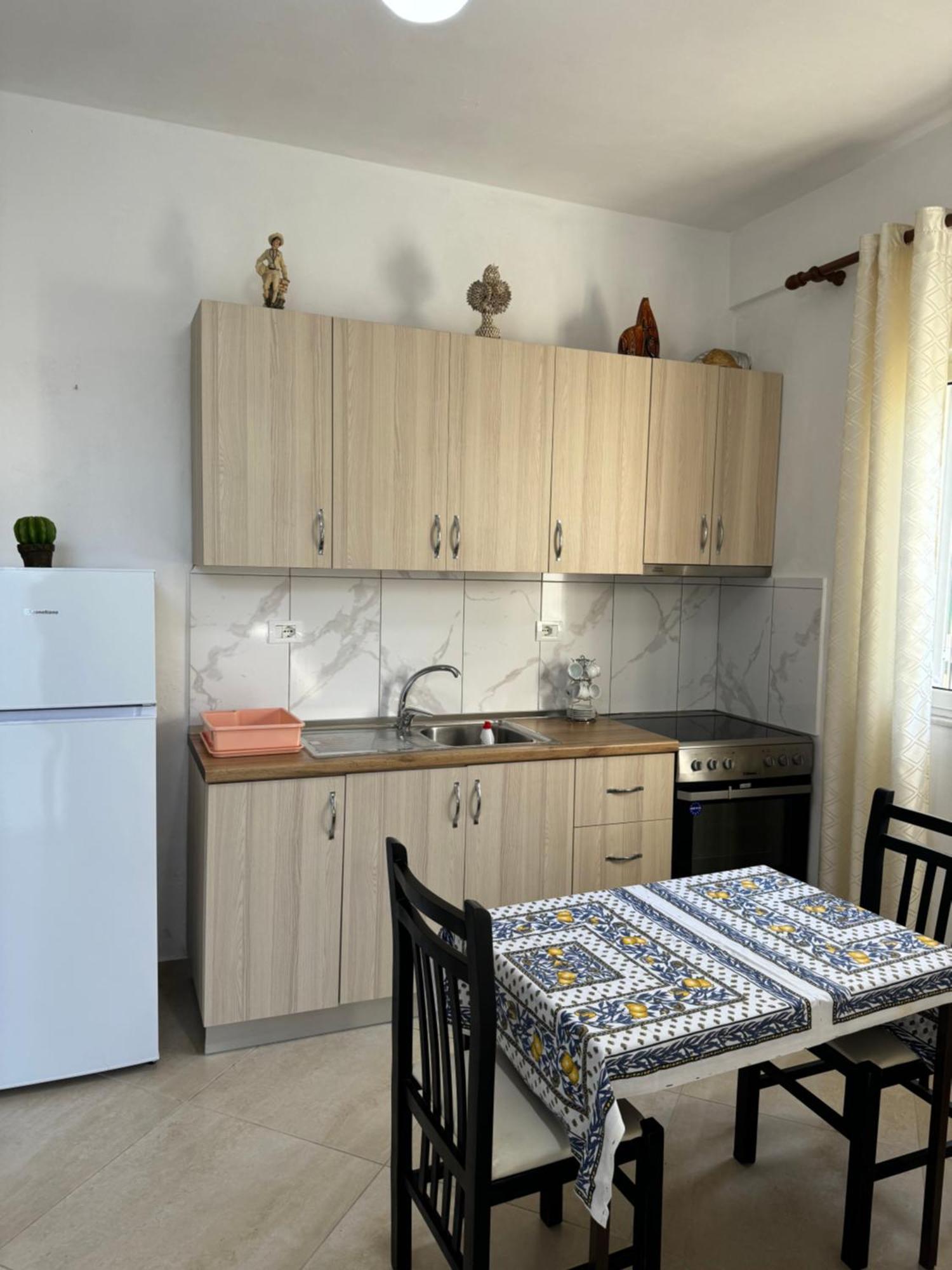 Holiday Apartments Дуррес Екстер'єр фото